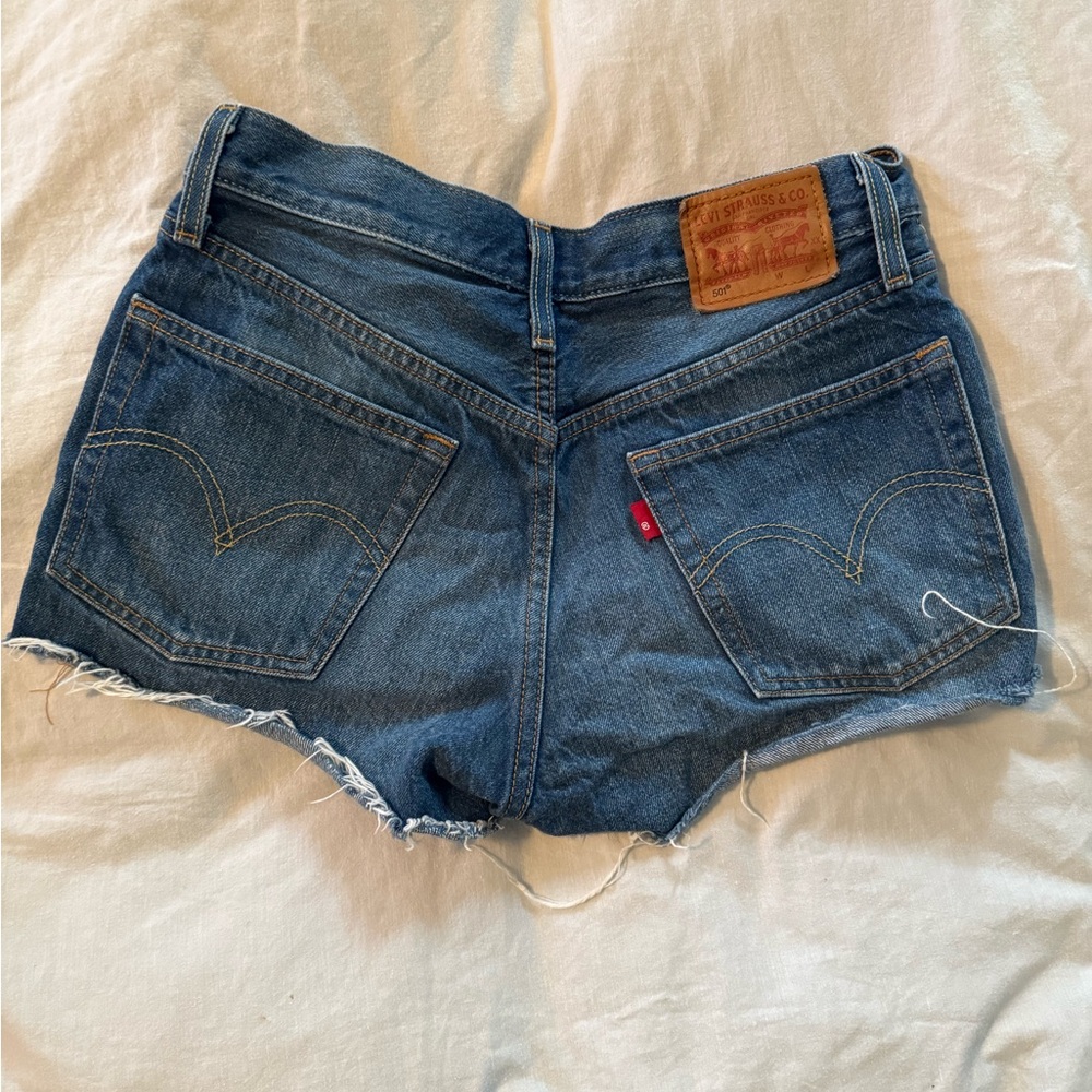 Levi's Women's Blue Denim Midrise Cutoff Short Shorts, like new, size 26